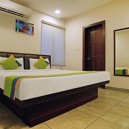 Treebo Lazystay Grand Patia Bhubaneswar Buitenkant foto