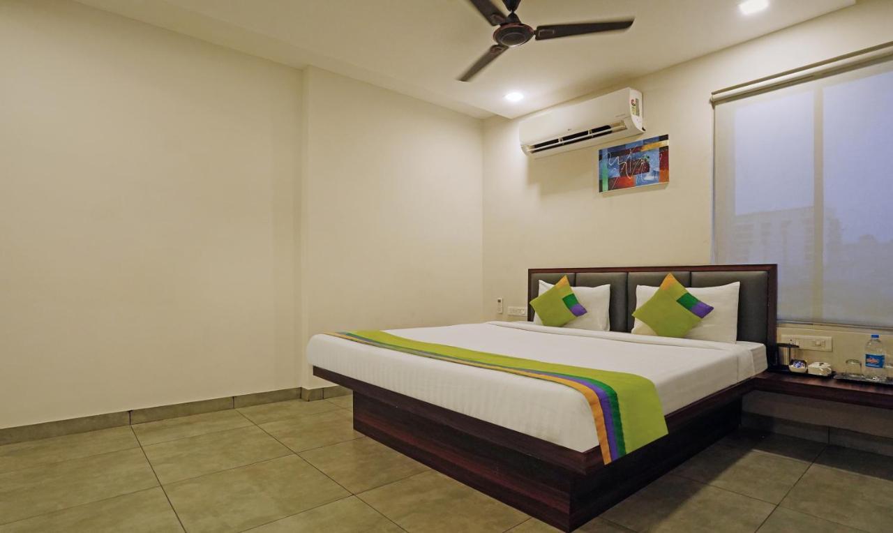Treebo Lazystay Grand Patia Bhubaneswar Buitenkant foto