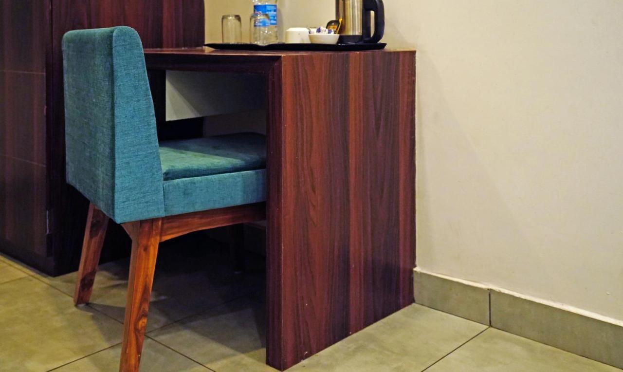 Treebo Lazystay Grand Patia Bhubaneswar Buitenkant foto