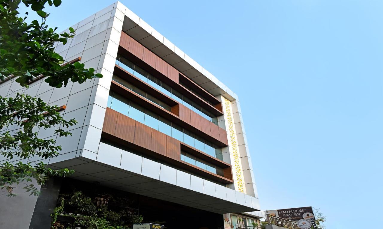 Treebo Lazystay Grand Patia Bhubaneswar Buitenkant foto