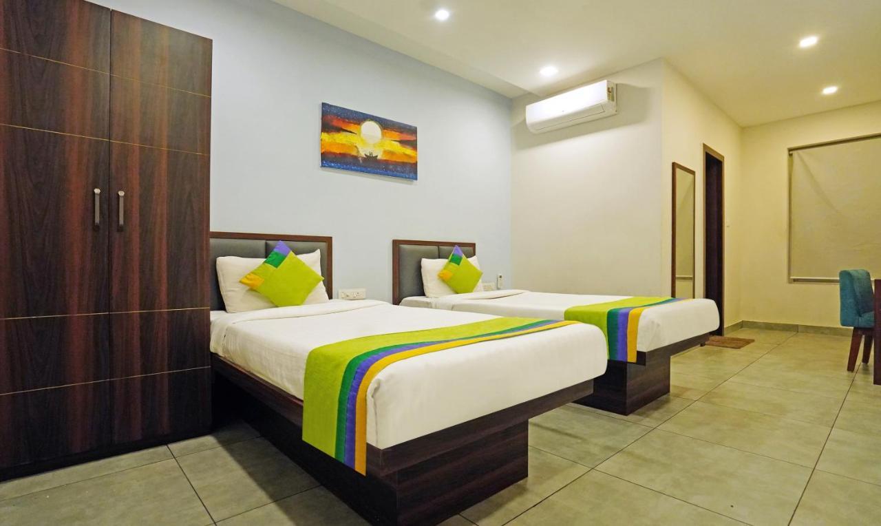 Treebo Lazystay Grand Patia Bhubaneswar Buitenkant foto