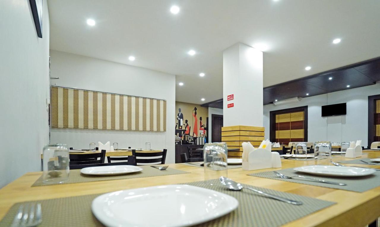 Treebo Lazystay Grand Patia Bhubaneswar Buitenkant foto